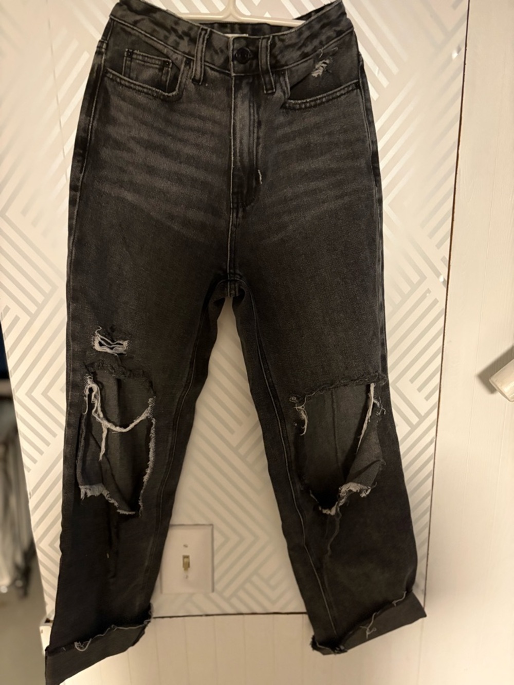 Women's Black Distressed Ripped Jeans